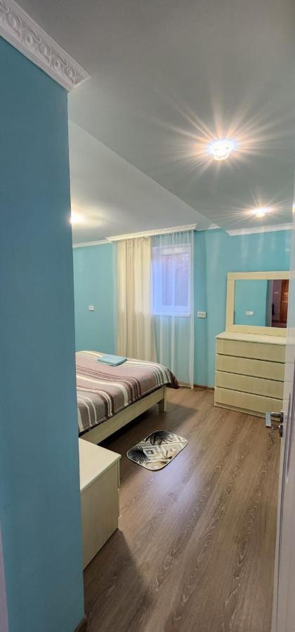 My Home Koetaisi Buitenkant foto